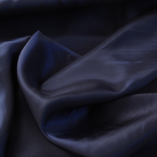 Bemberg 100% Cupro® lining fabric in navy