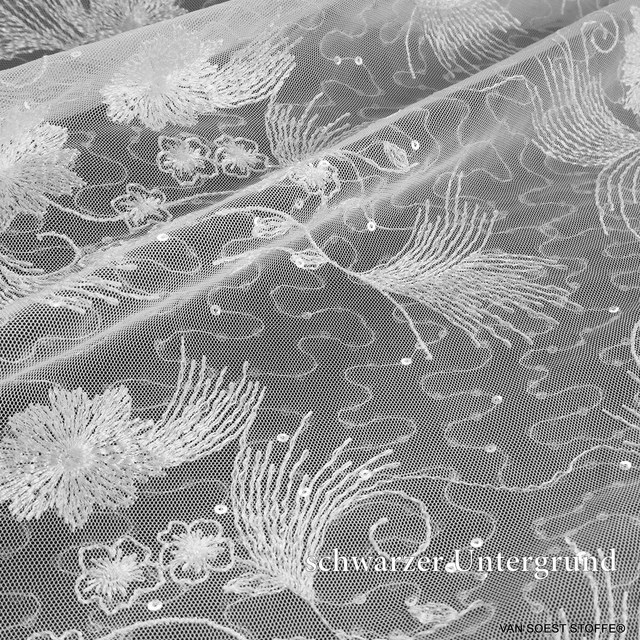 Blätter-Blumen Fantasie  mit mini Pailletten auf weichem Tüll weiß | Ansicht: Blätter-Blumen Fantasie mit mini Pailletten auf weichem Tüll weiß