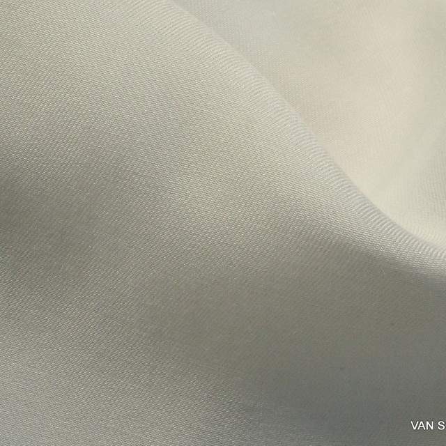 Vintage Kupfer Seide in off-white als Twill Gewebe